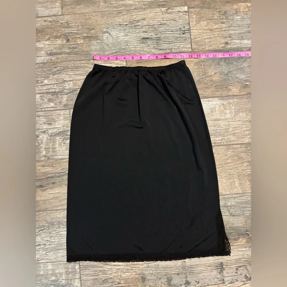 Women’s VTG Kayser sz M black lace trim floral embroidered slip midi skirt - Picture 6 of 7
